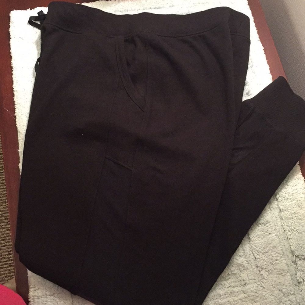 VICTORIA’S SECRET SPORT PANTS